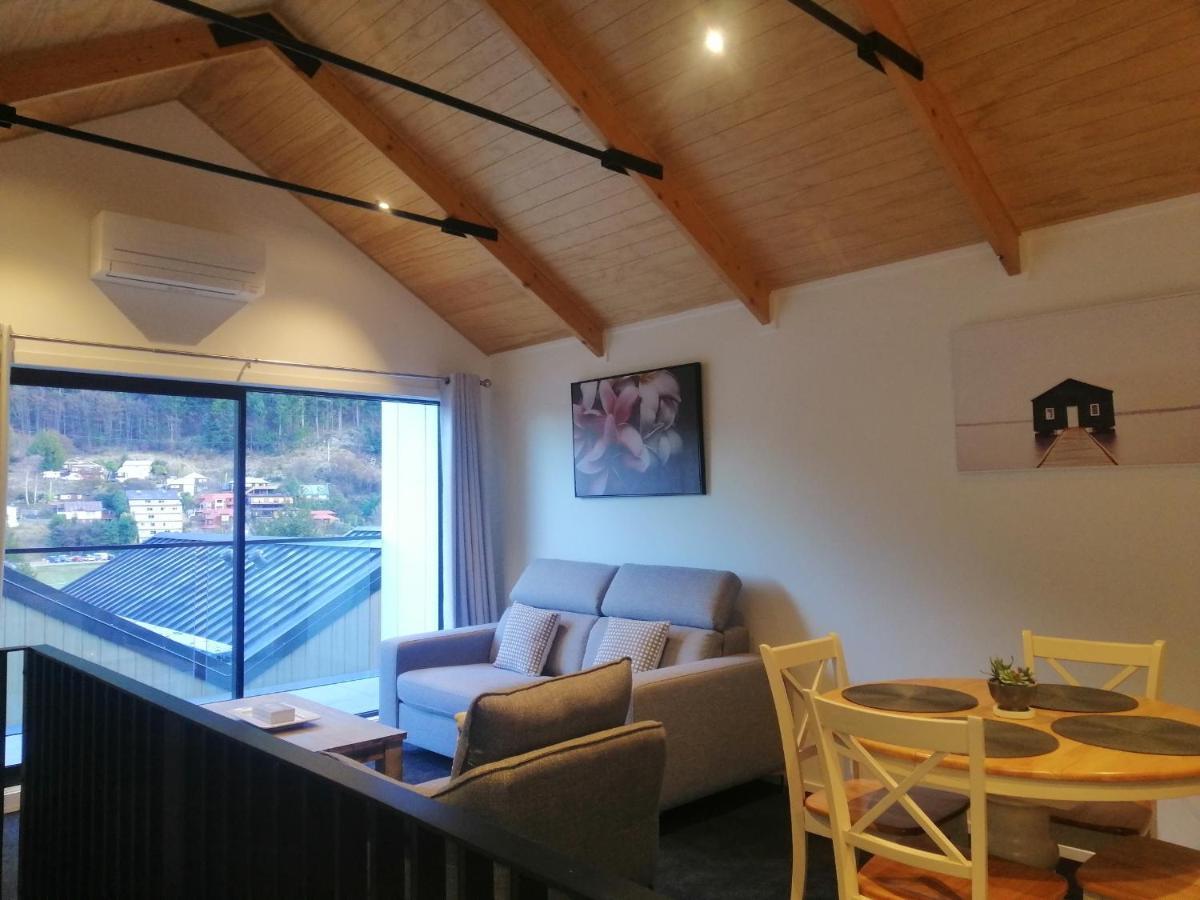 Queenstown Central - Walk To Town - Free Parking - Wifi And Smart Tv - Gym ภายนอก รูปภาพ