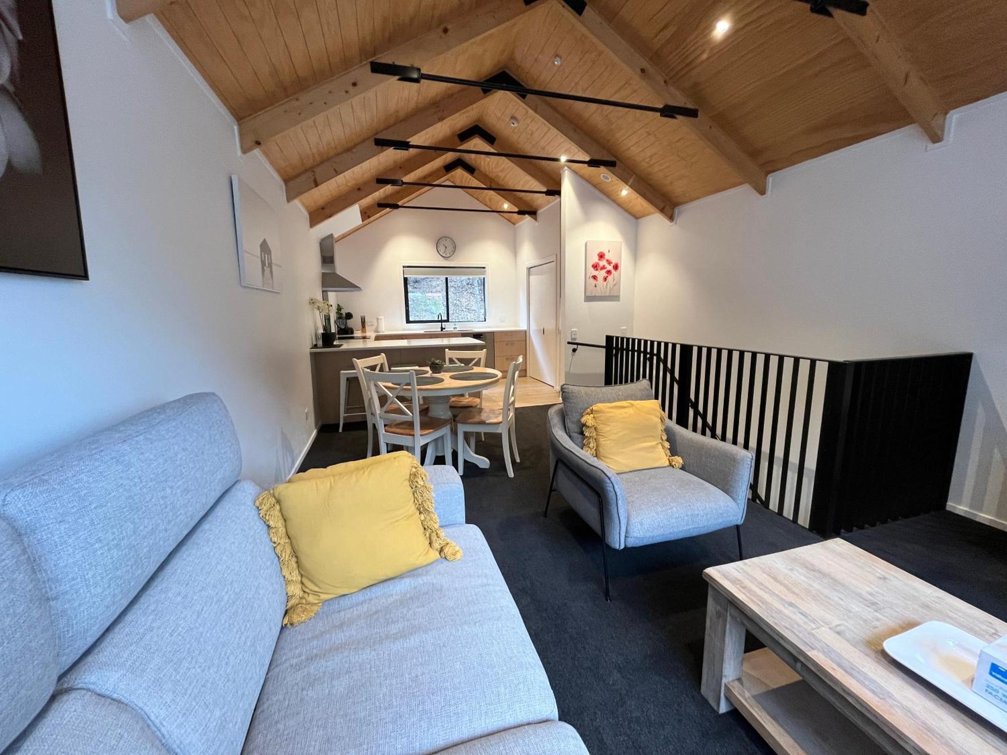 Queenstown Central - Walk To Town - Free Parking - Wifi And Smart Tv - Gym ภายนอก รูปภาพ